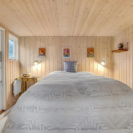 Σπίτι διακοπών 2 Bedroom Beautiful In *